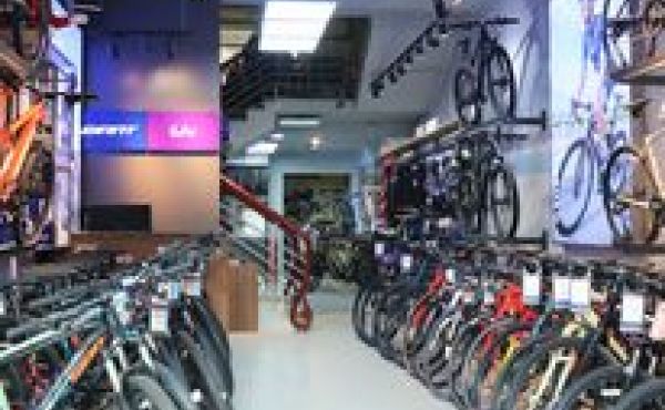 Phong trào đạp xe thể thao rèn luyện sức khỏe